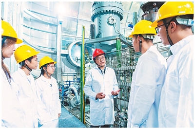 城市对青年更友好 青年在城市更有为